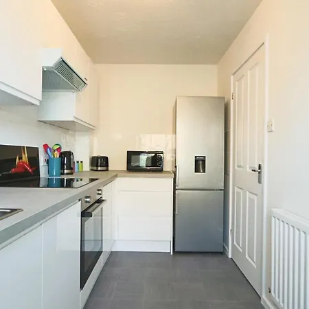Hébergement de vacances 2 Bedroom House In Bradley Stoke- Hopewell *