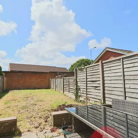 2 Bedroom House In Bradley Stoke- Hopewell * Bristol