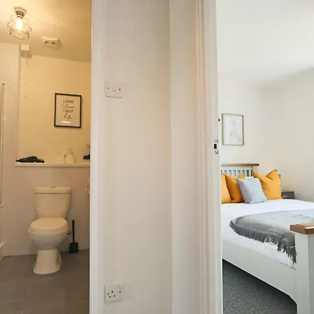 Nyaraló 2 Bedroom House In Bradley Stoke- Hopewell *