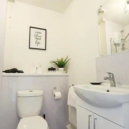 Feriehus 2 Bedroom House In Bradley Stoke- Hopewell