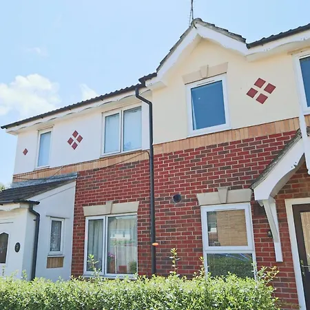 2 Bedroom House In Bradley Stoke- Hopewell Feriehus